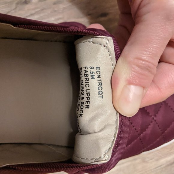 Steve Madden - Maroon Quilted Slip ons (9) - Picture 5 of 5